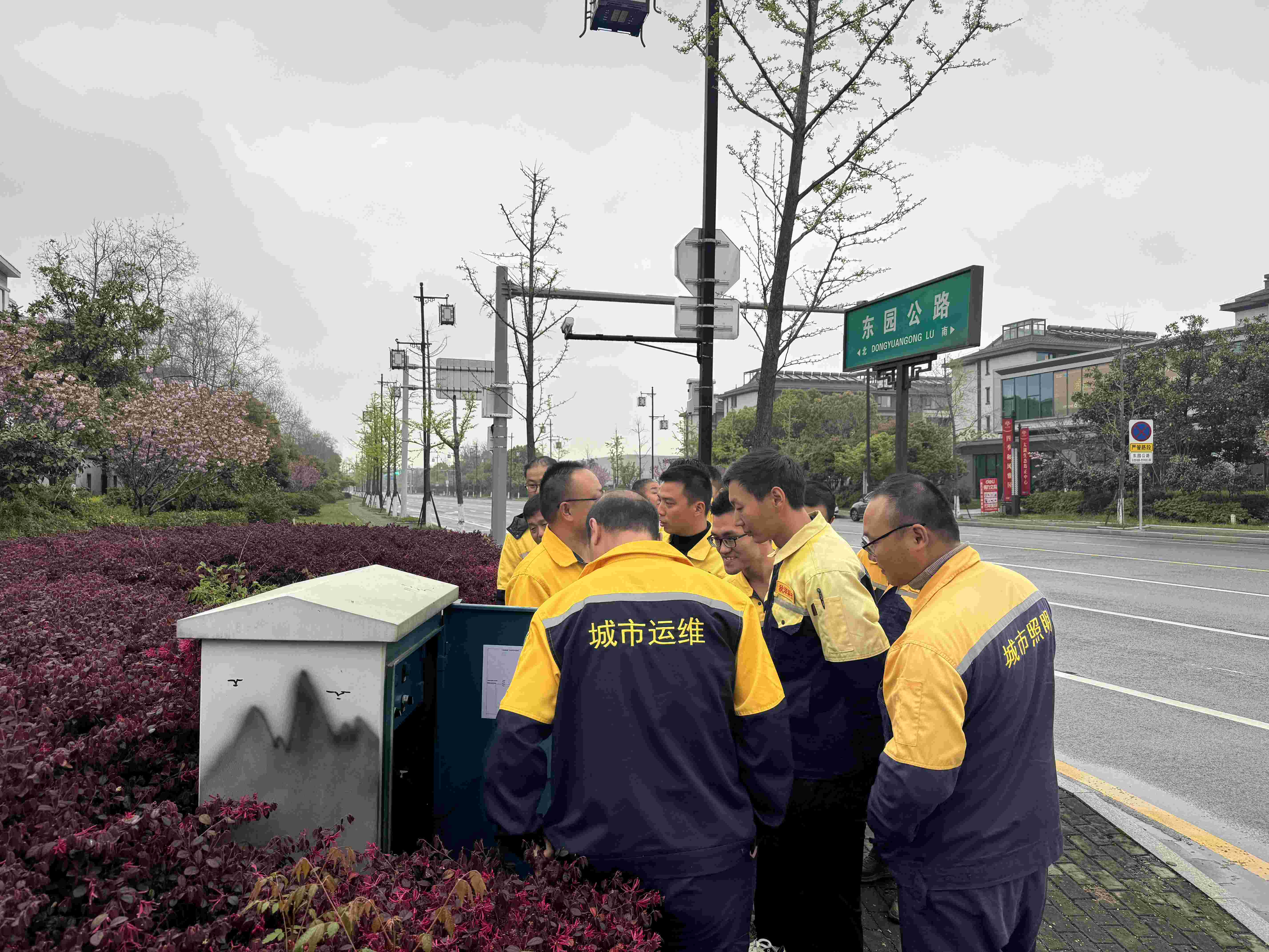 1712737133742.jpg 7现场学习布线、箱控革新.jpg